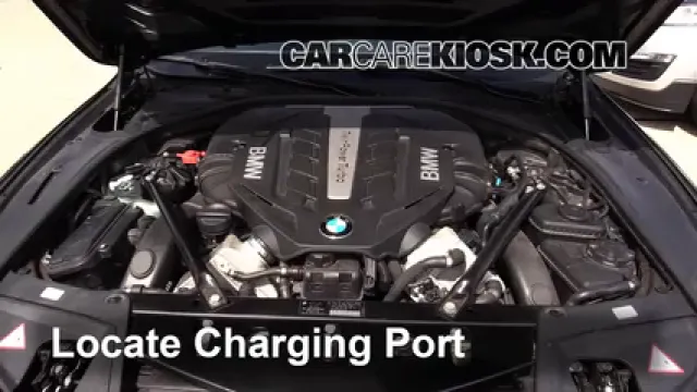 2012 BMW 550i xDrive 4.4L V8 Turbo Climatisation Ajouter du réfrigérant